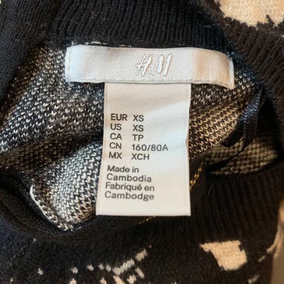 H&M Black White Full Back Zipper Sweater Abstract Paintbrush XS Extra Small - Picture 8 of 8